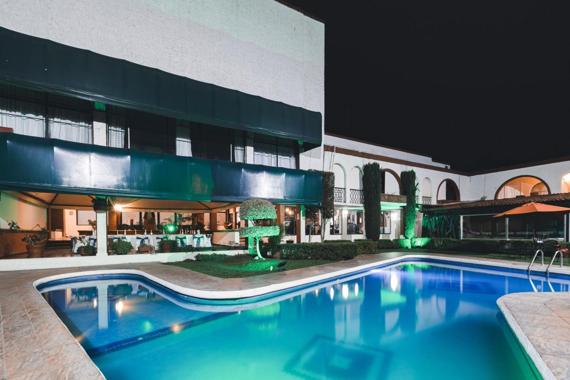 Hotel & Suites Villa Del Sol Morelia Exterior photo